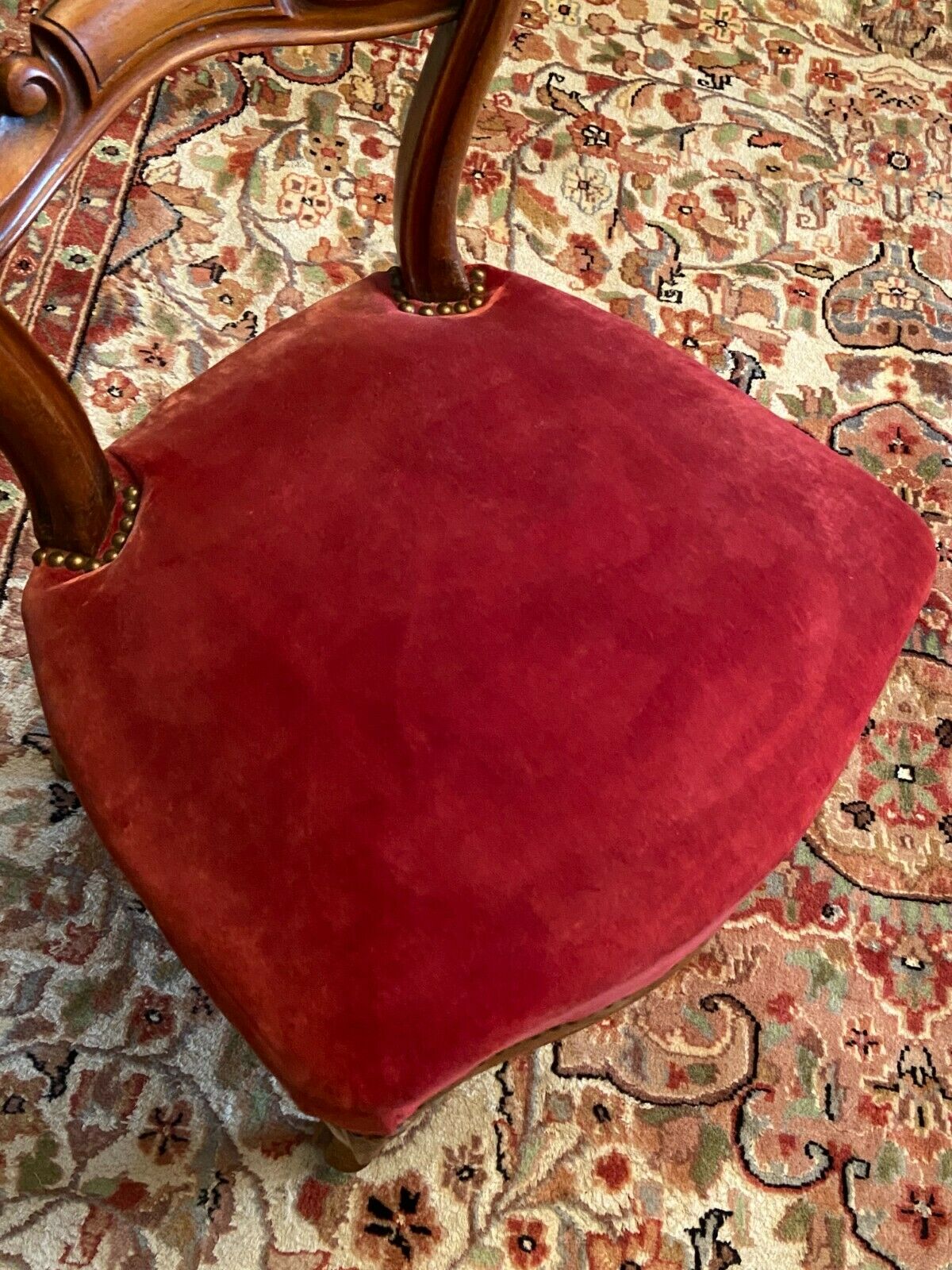Solid walnut heater chair nineteenth century Louis-Philippe in red velvet
