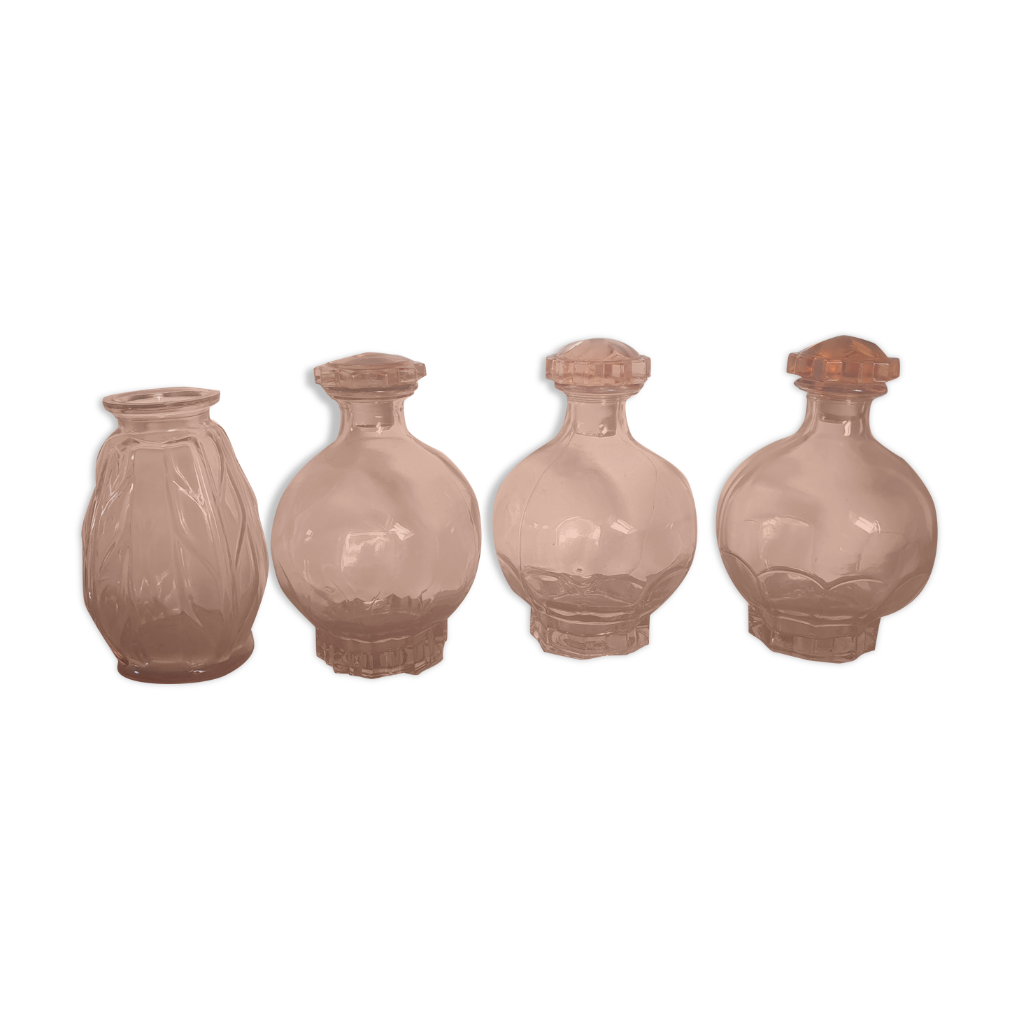 Set of 3 pots and a vintage pink glass vase ht 13.5cm diam 8cm