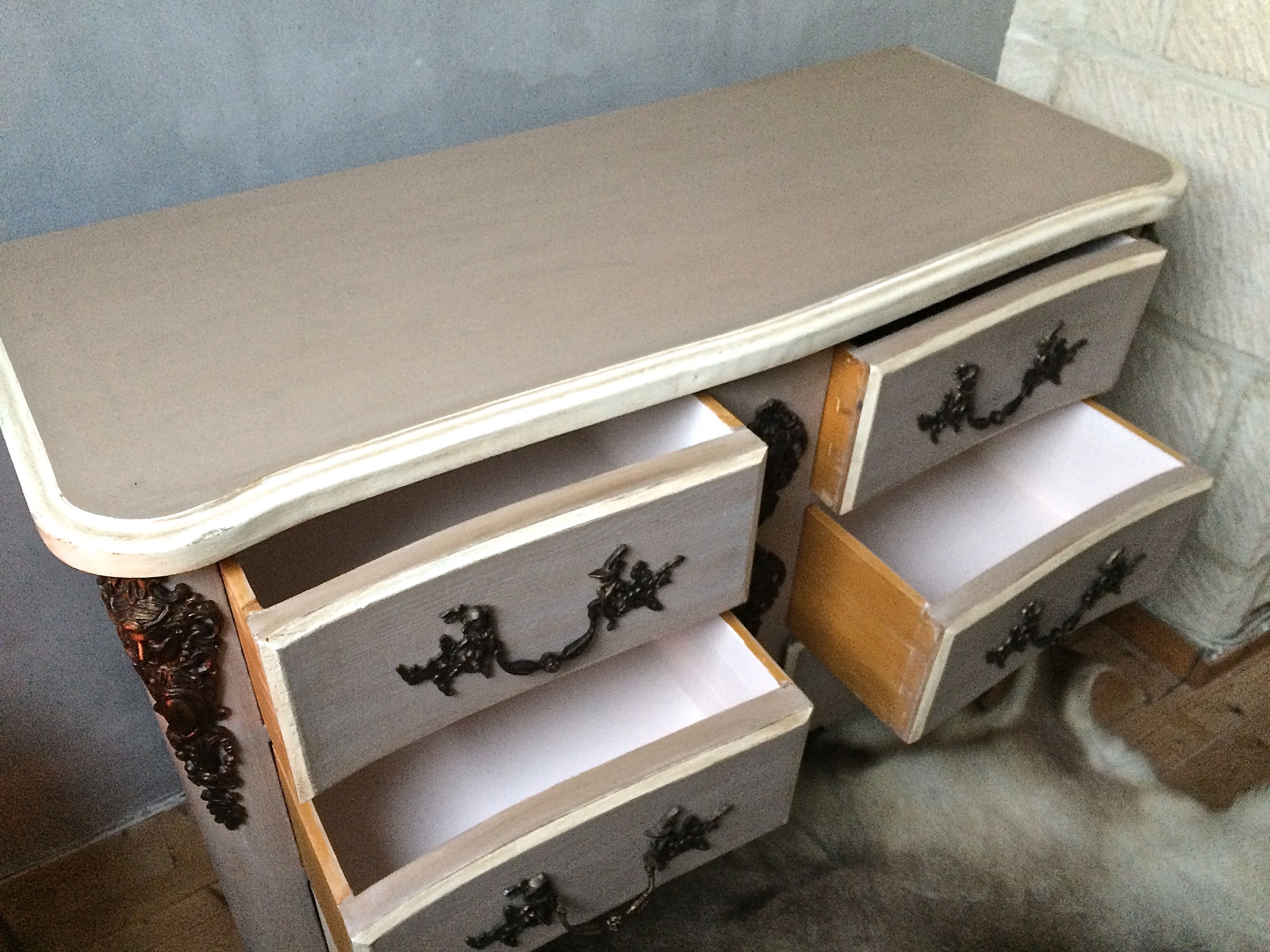 Curved chest of drawers 6 drawers of style xviiith patinated mole