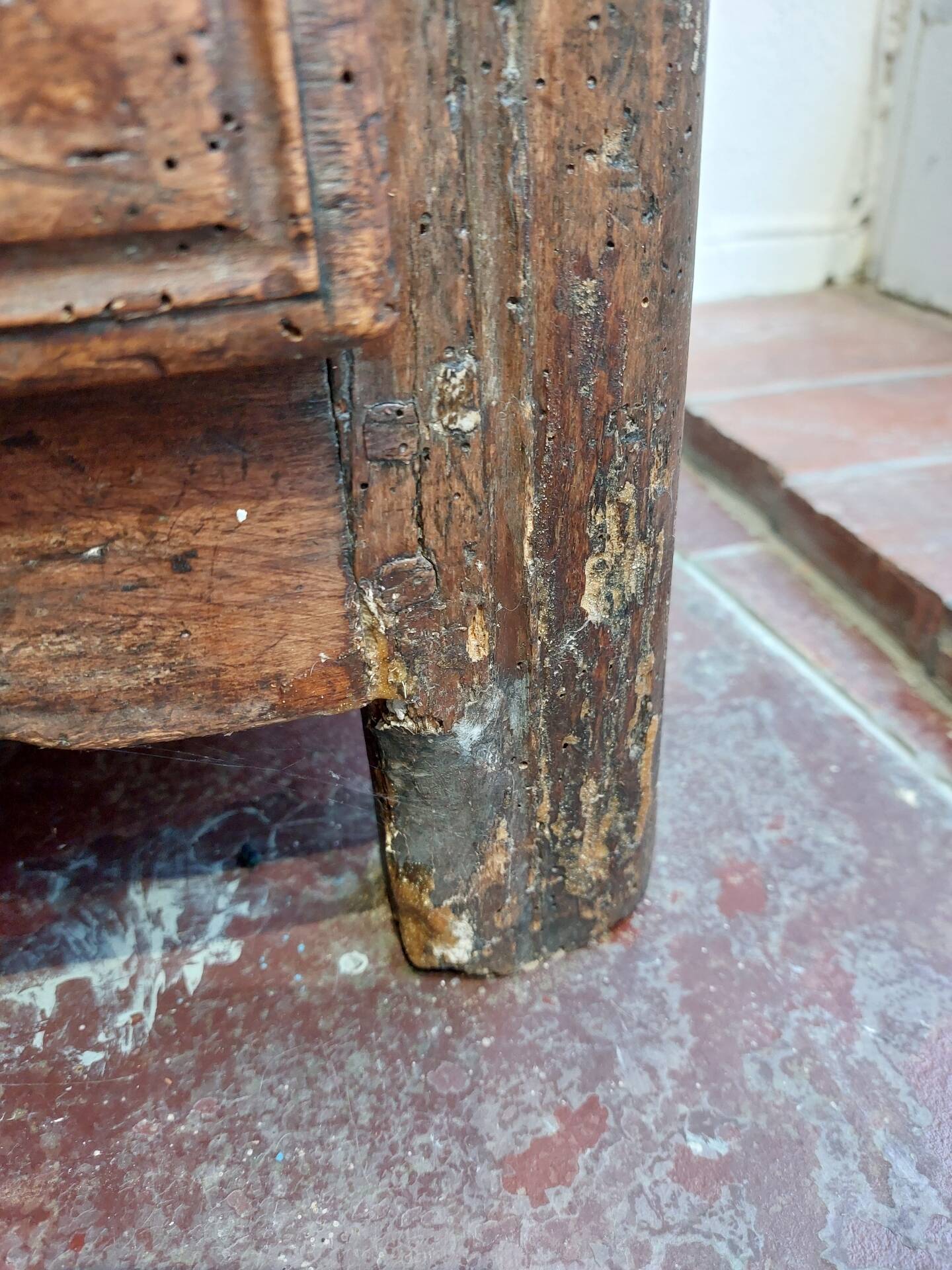 Small Louis XIV period chest of drawers in its original condition.