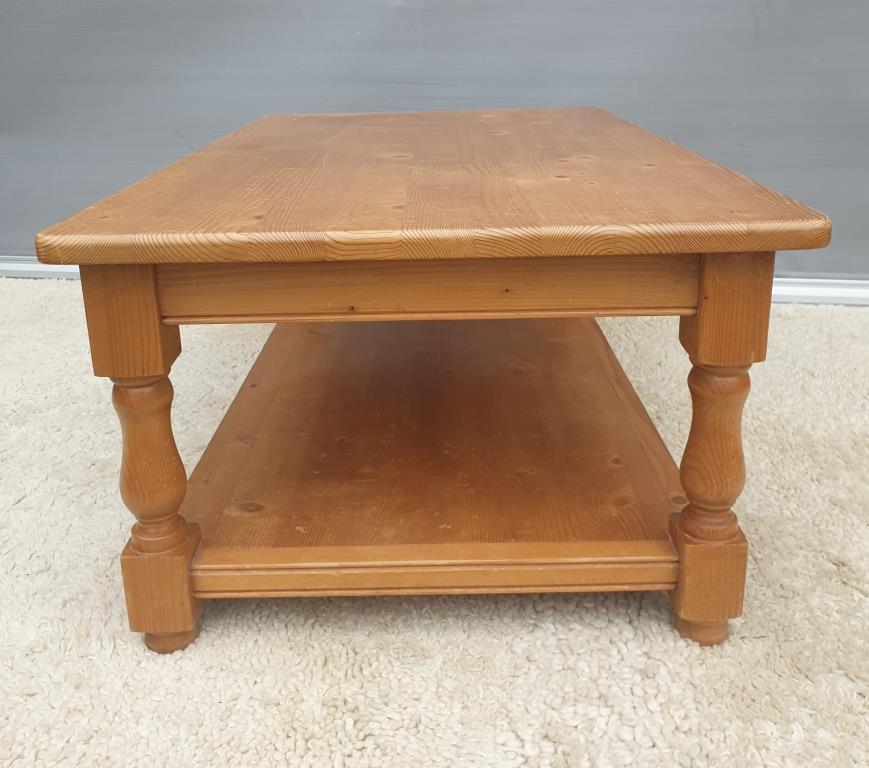 Coffee table Interior's Honey pine 2 trays