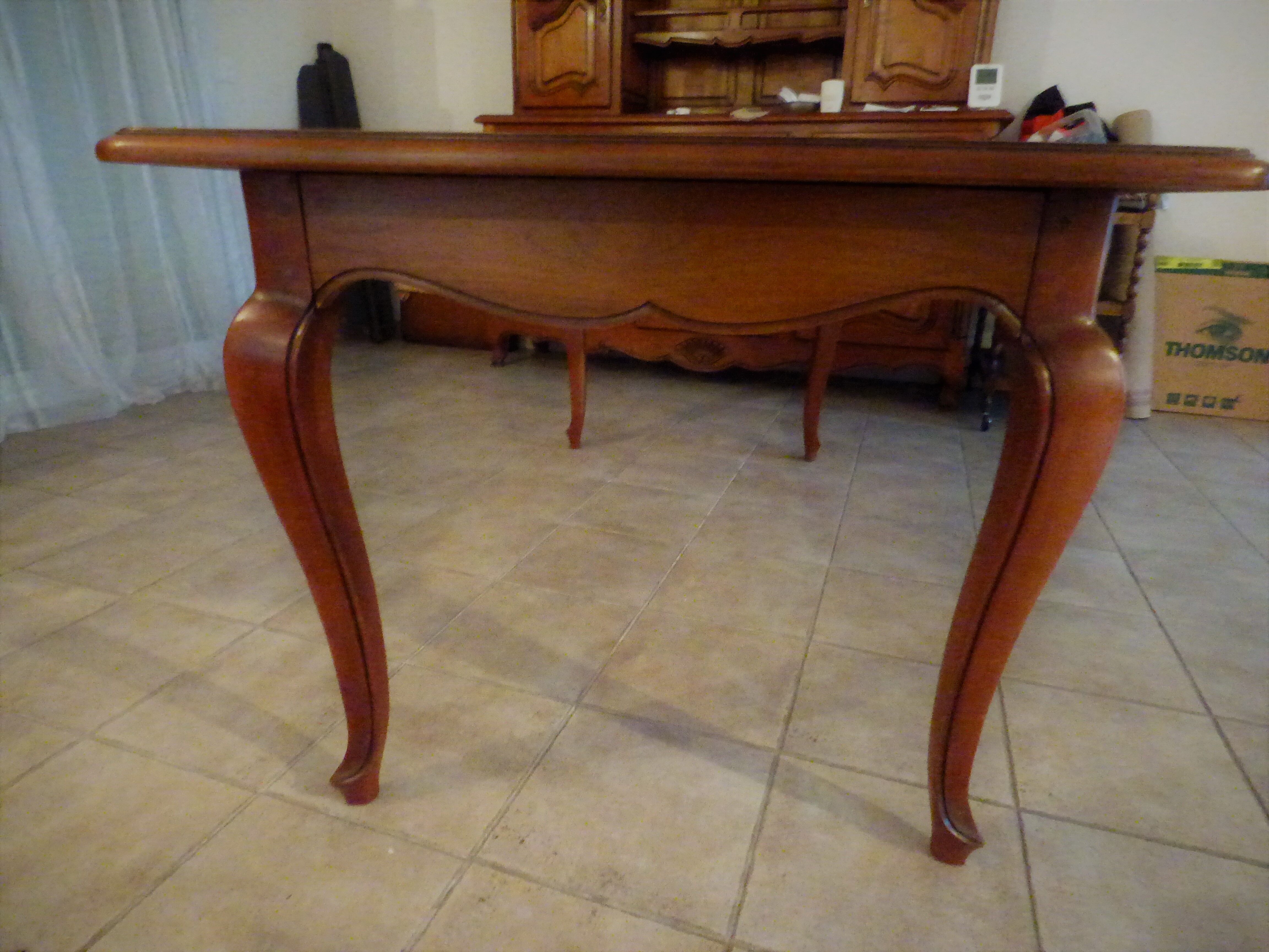 Table style Luis XV cherrywood