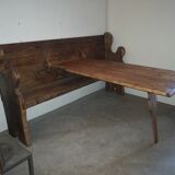 Savoyard bench with removable table