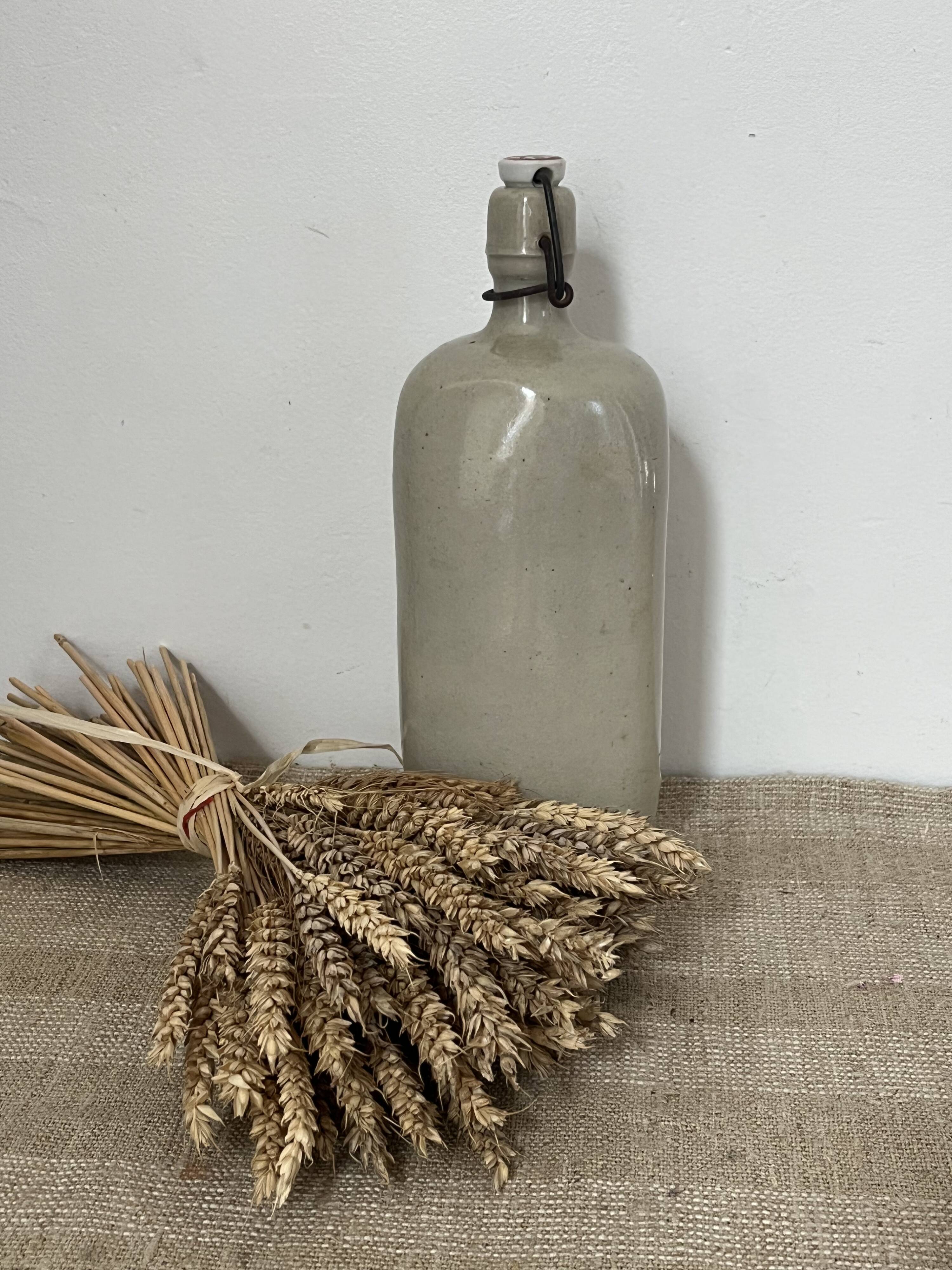 Stoneware bottle "La Meuse"