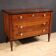 Commode en marqueterie de style Louis XVI italien du 20e siècle