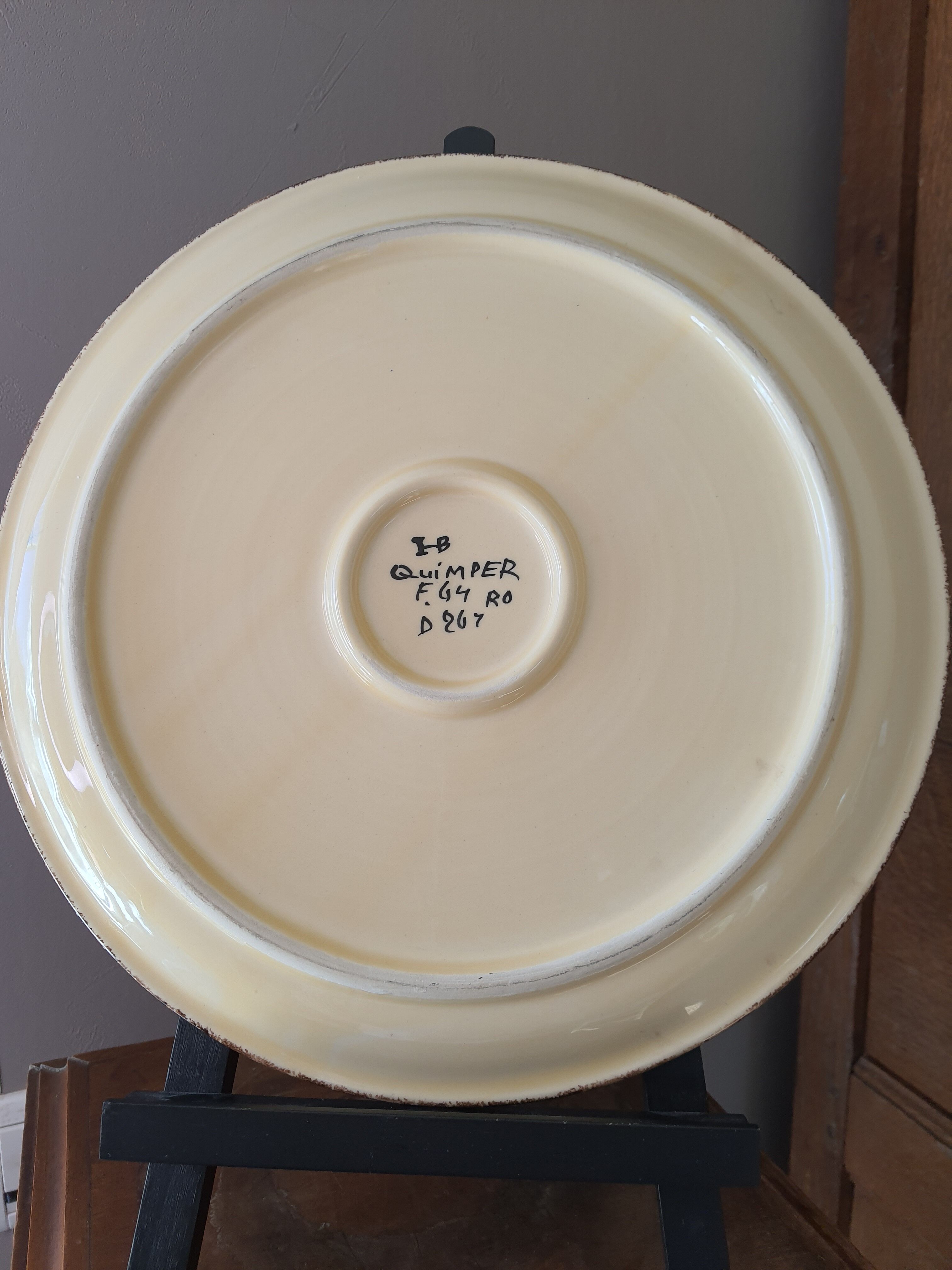 Vintage henriot quimper pie dish