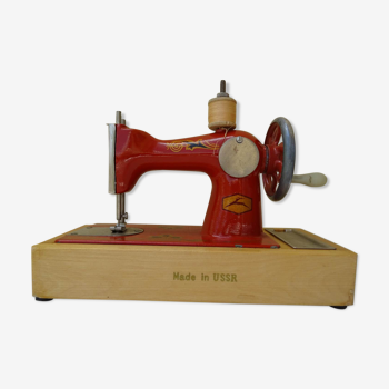 Metal sewing machine "orsha" ussr vintage soviet urrs