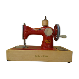 Metal sewing machine "orsha" ussr vintage soviet urrs