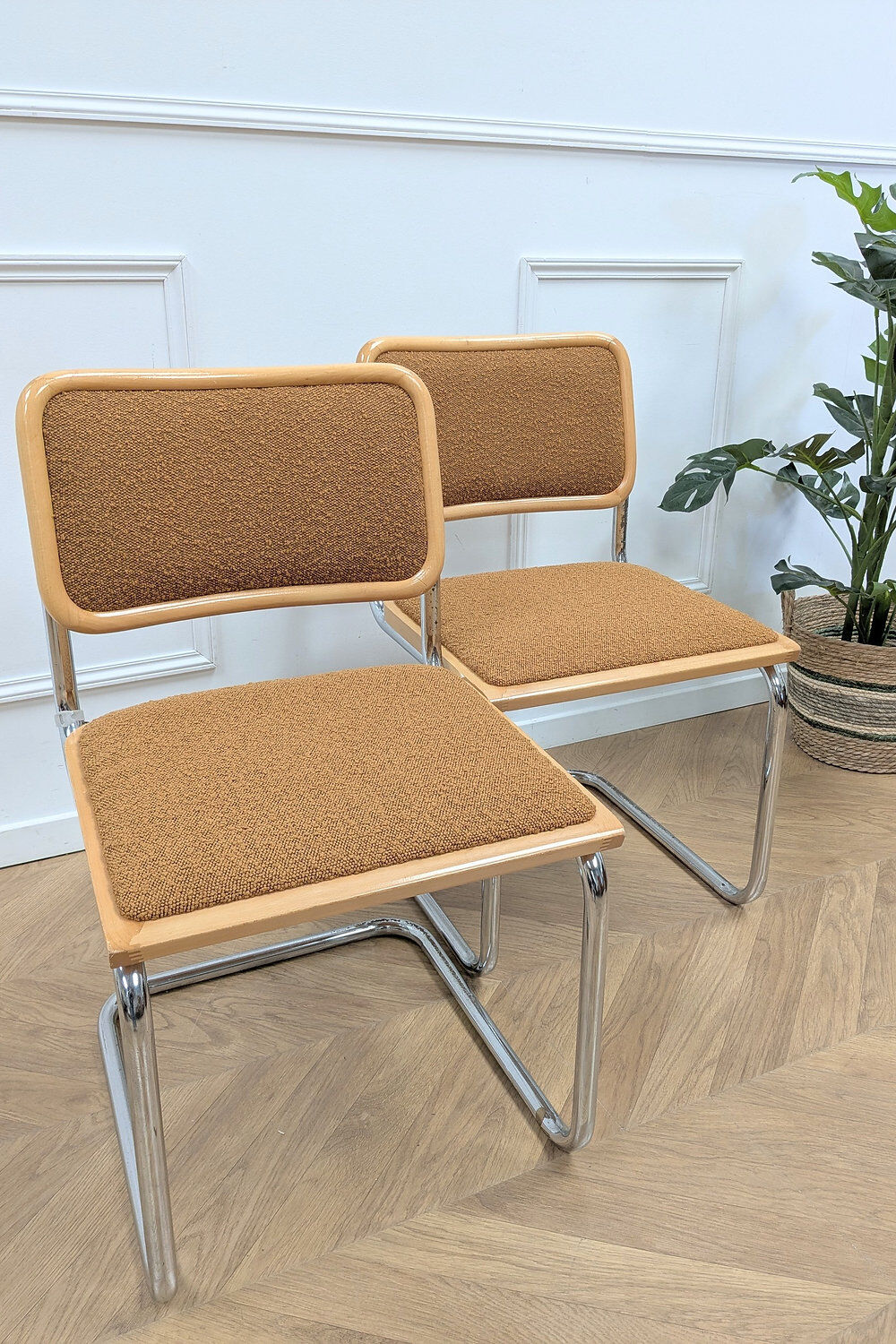 2 B32 chairs by Marcel Breuer
