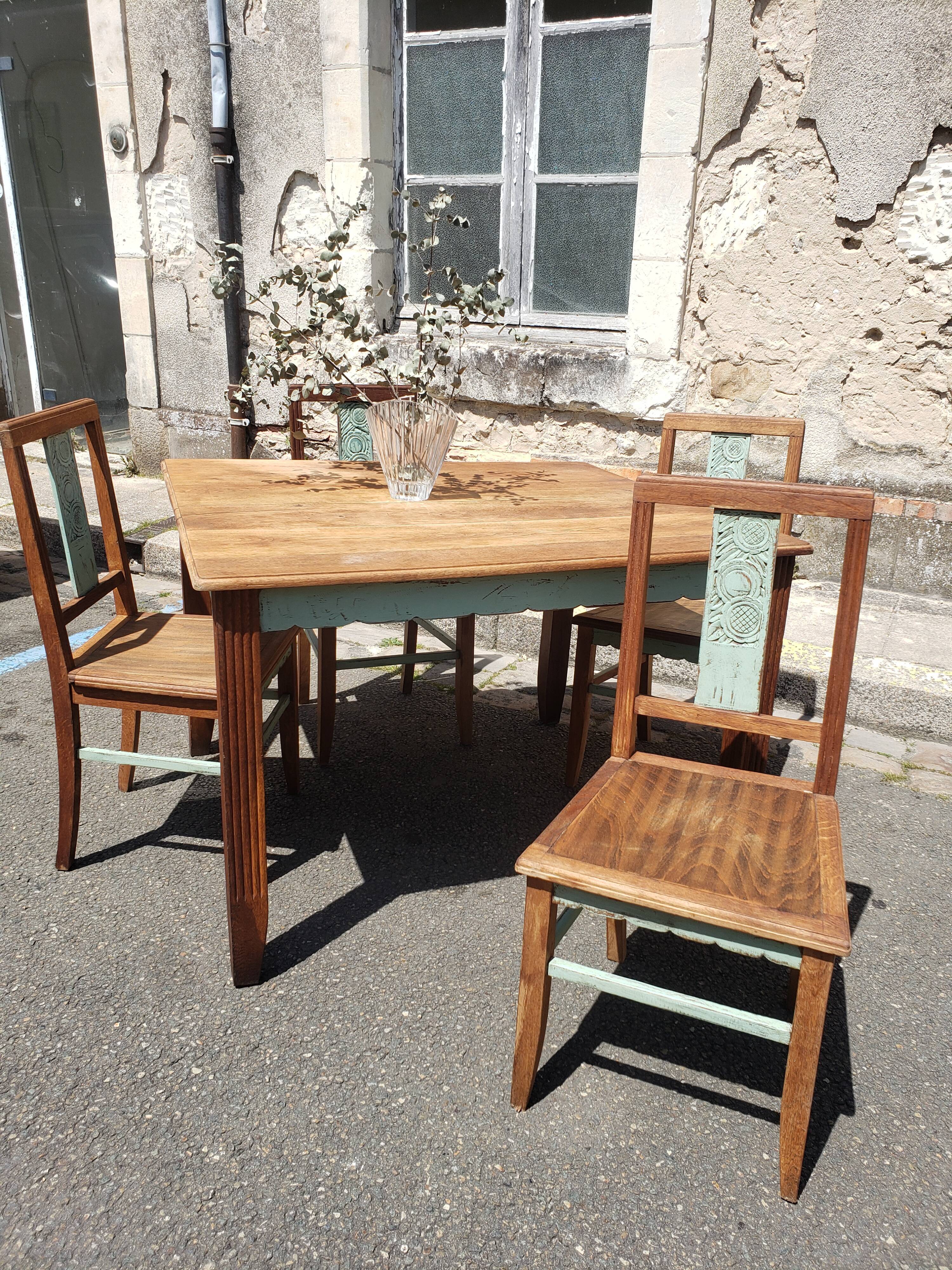Table and chairs art deco wood and pastel