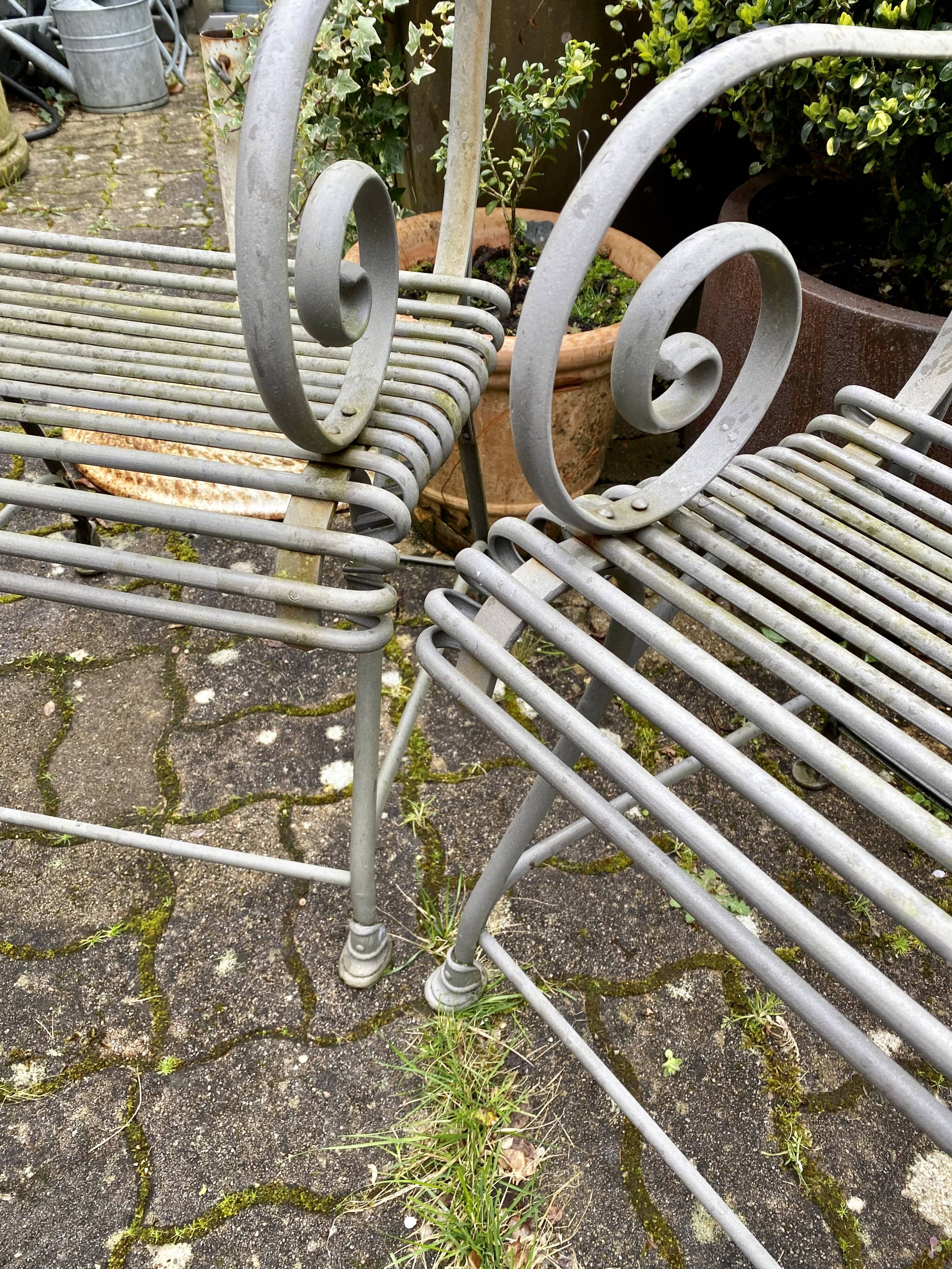 Lot de 2 fauteuils en fer forgé Saint Sauveur Arras
