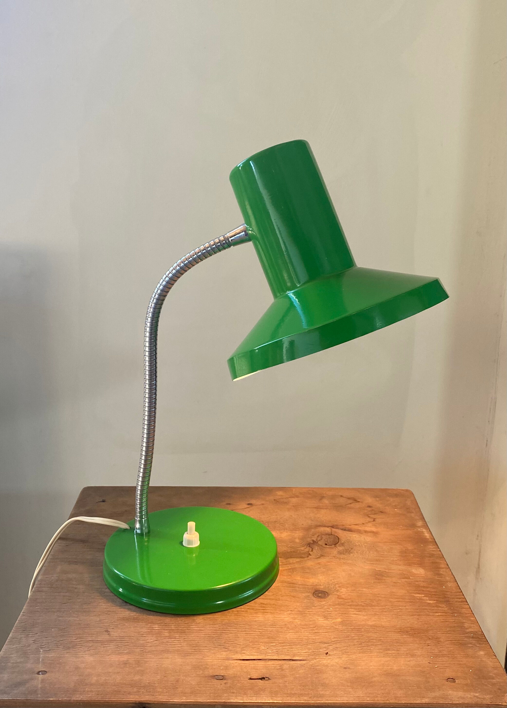Green metal table lamp