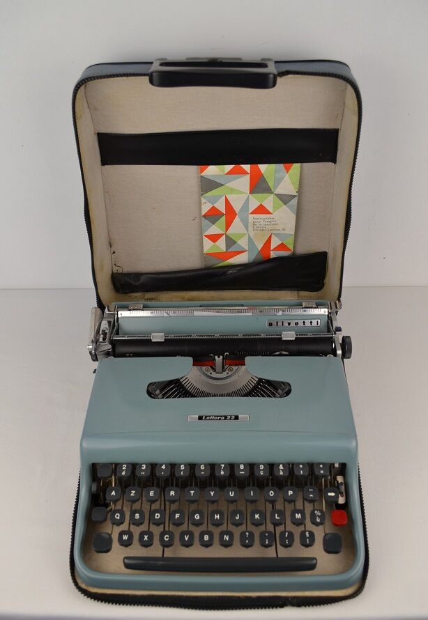 Machine à écrire Olivetti Lettera 22 - vintage 1950