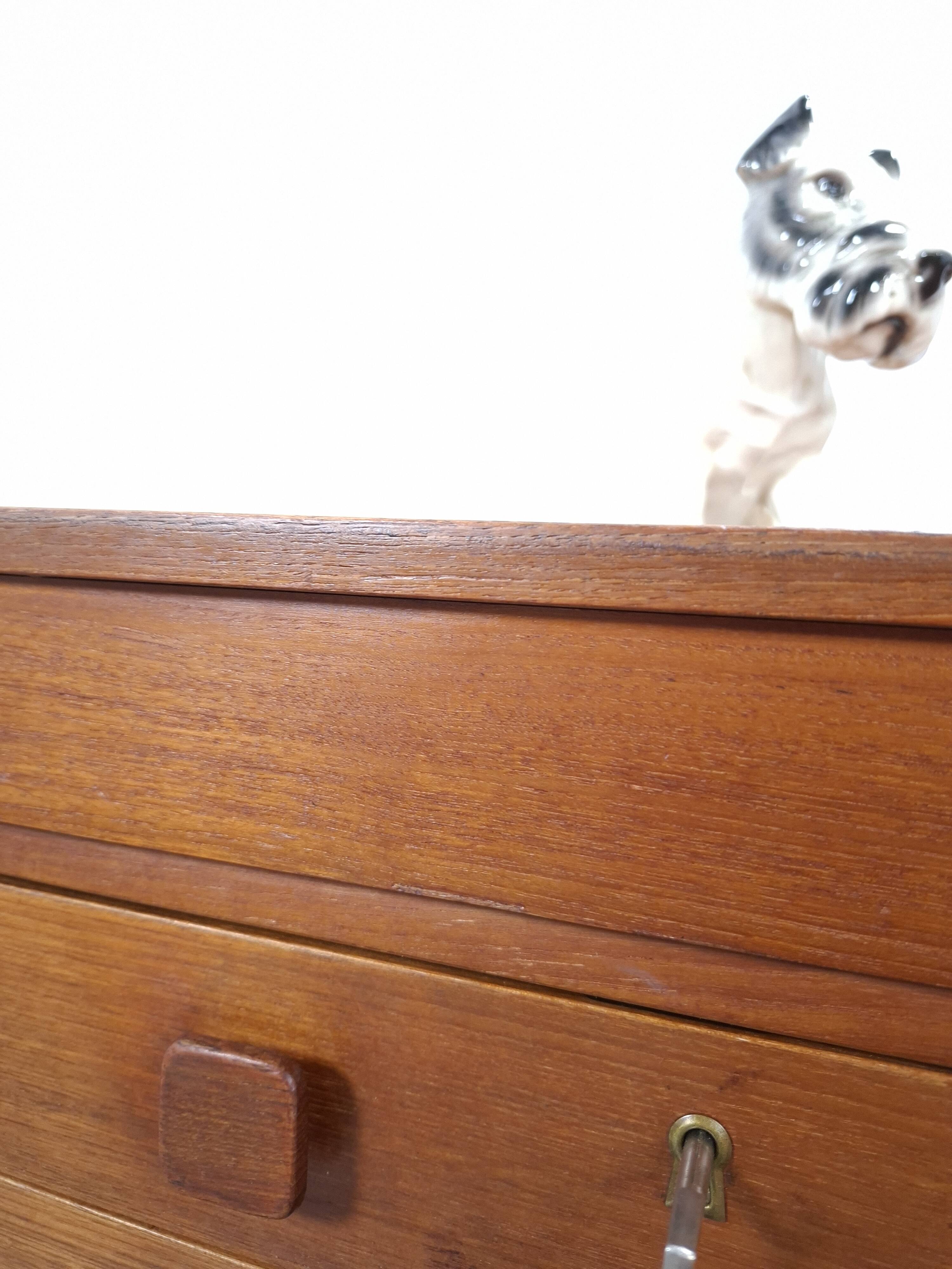 Teak vrijstaand bureau met lade uit Denemarken