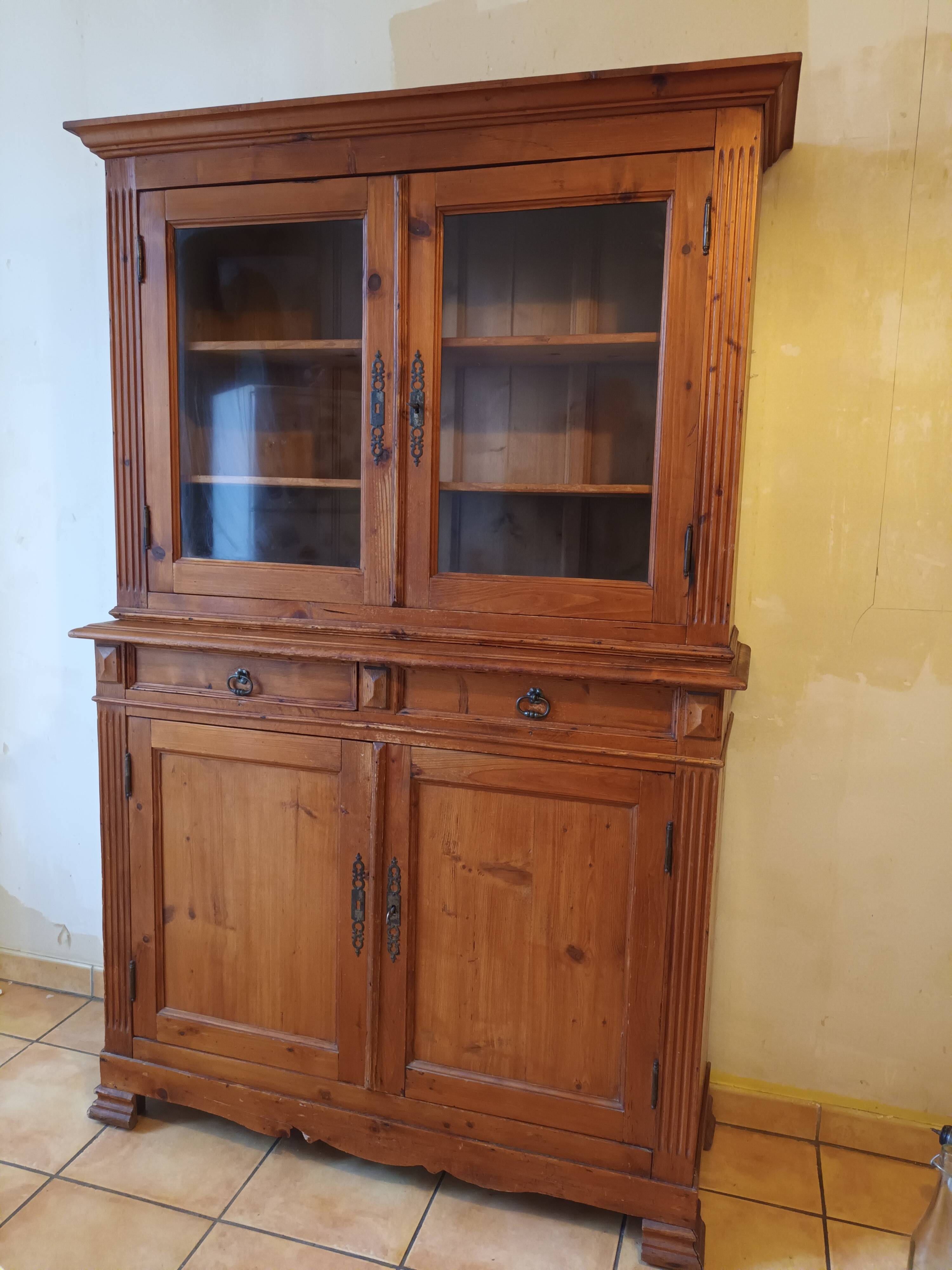 Old country style dresser