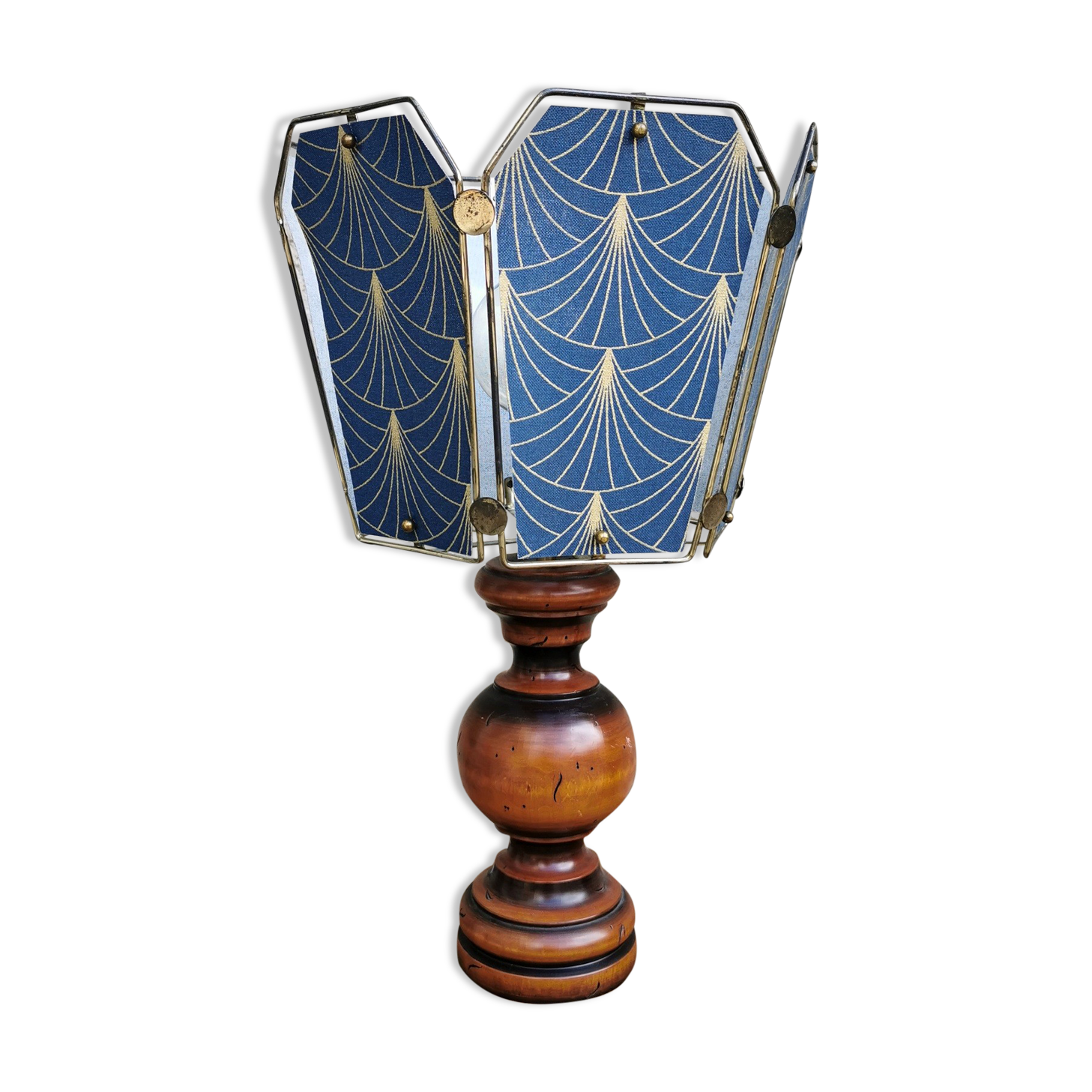 Table lamp, old turned wooden foot, metal lampshade and art deco print