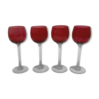 White wine glasses