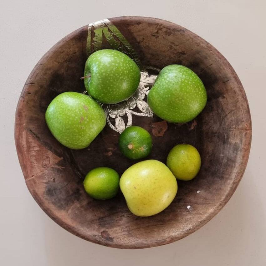 Old wooden Indian parat / tray.