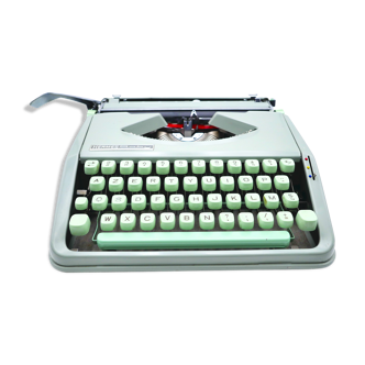 Green lime leaf typewriter hermes