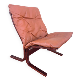 Scandinavian Siesta leather armchair by Ingmar Relling circa 1970