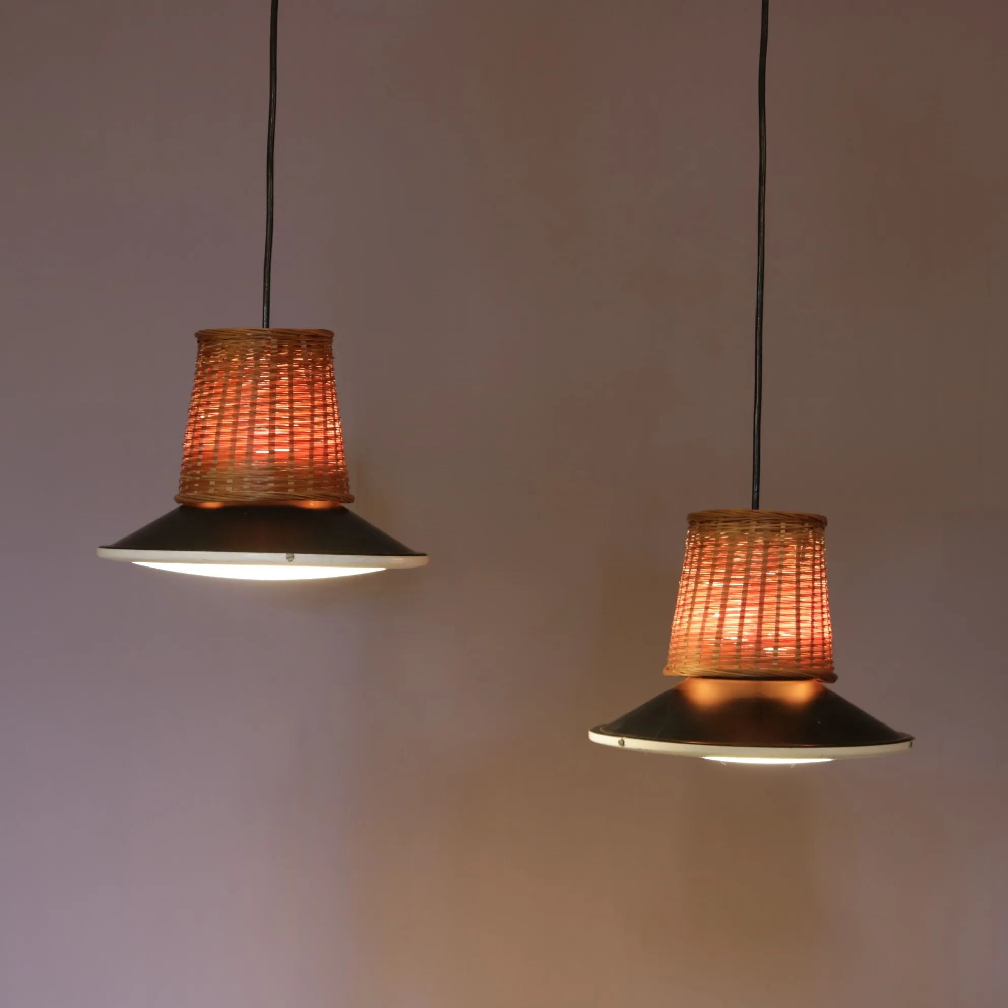 1950s set of 2 hanging lamps wicker/black metal/glass