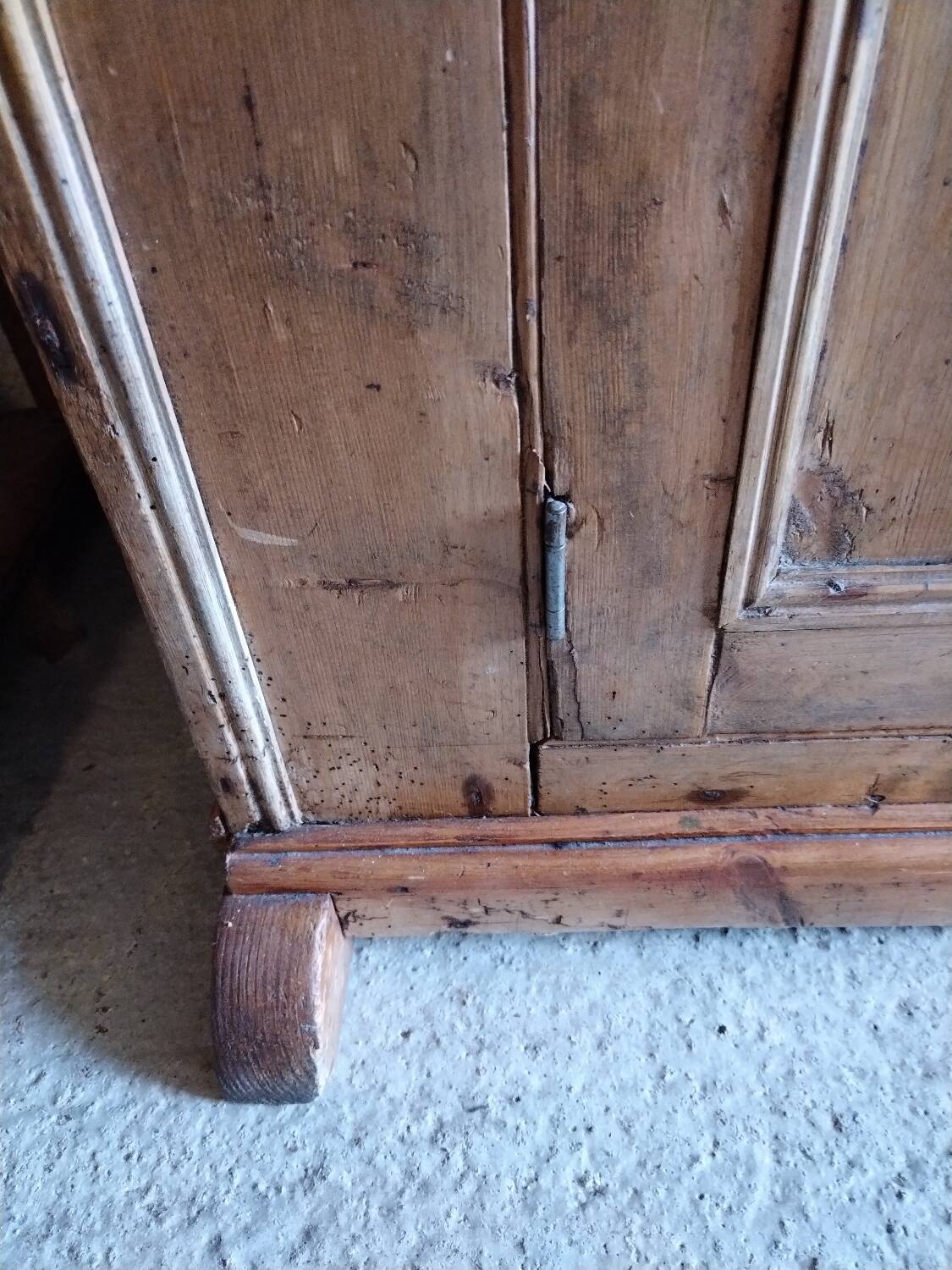 English country dresser