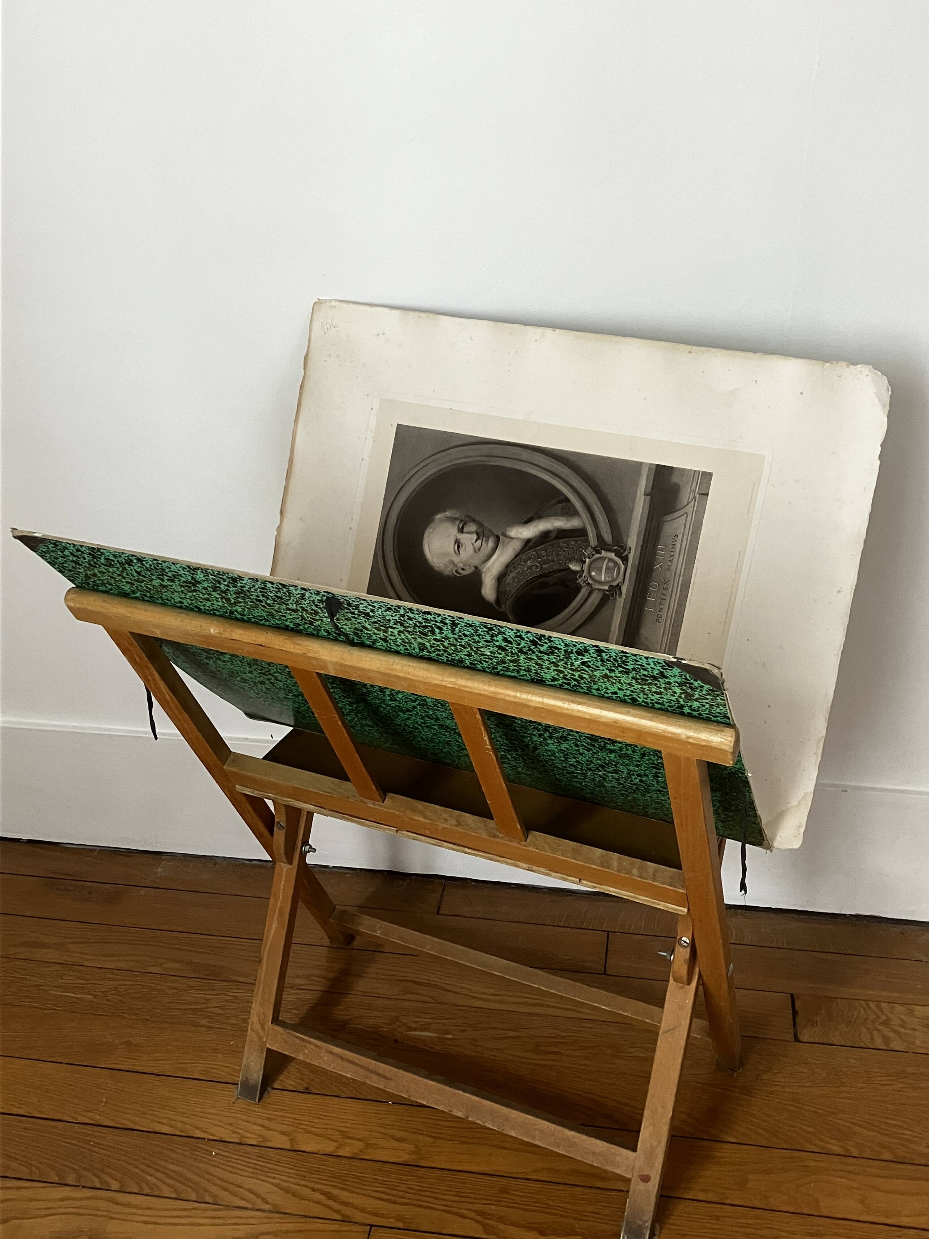 Drawing cardboard holder