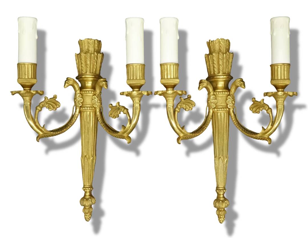 Pair of wall sconces, quiver and eagle heads, Louis XVI style - gilded bronze