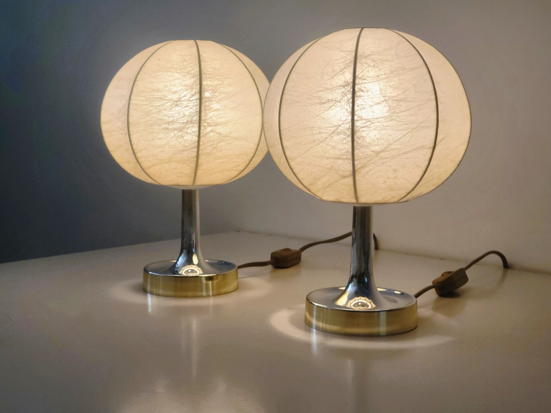 Set of 2 Goldkant Cocoon table lamps