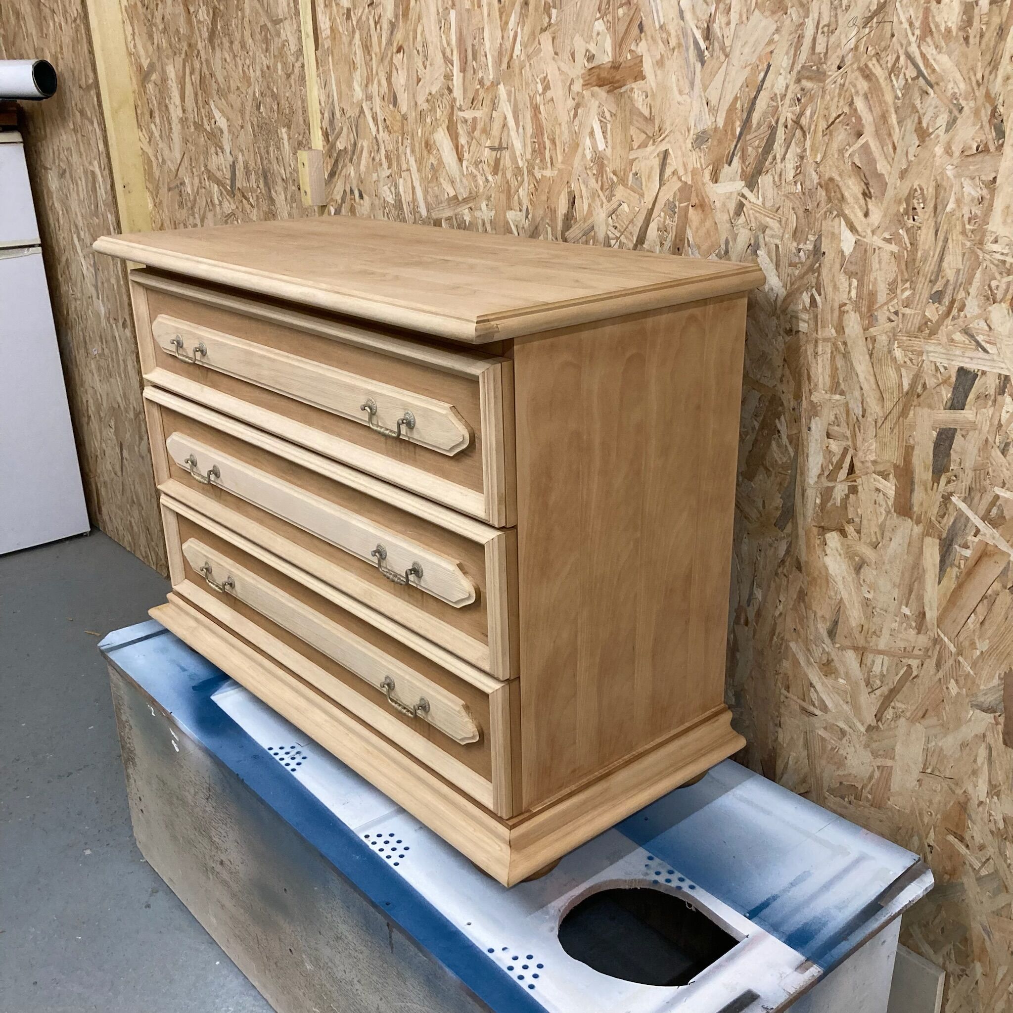 Chest of drawers raw wood