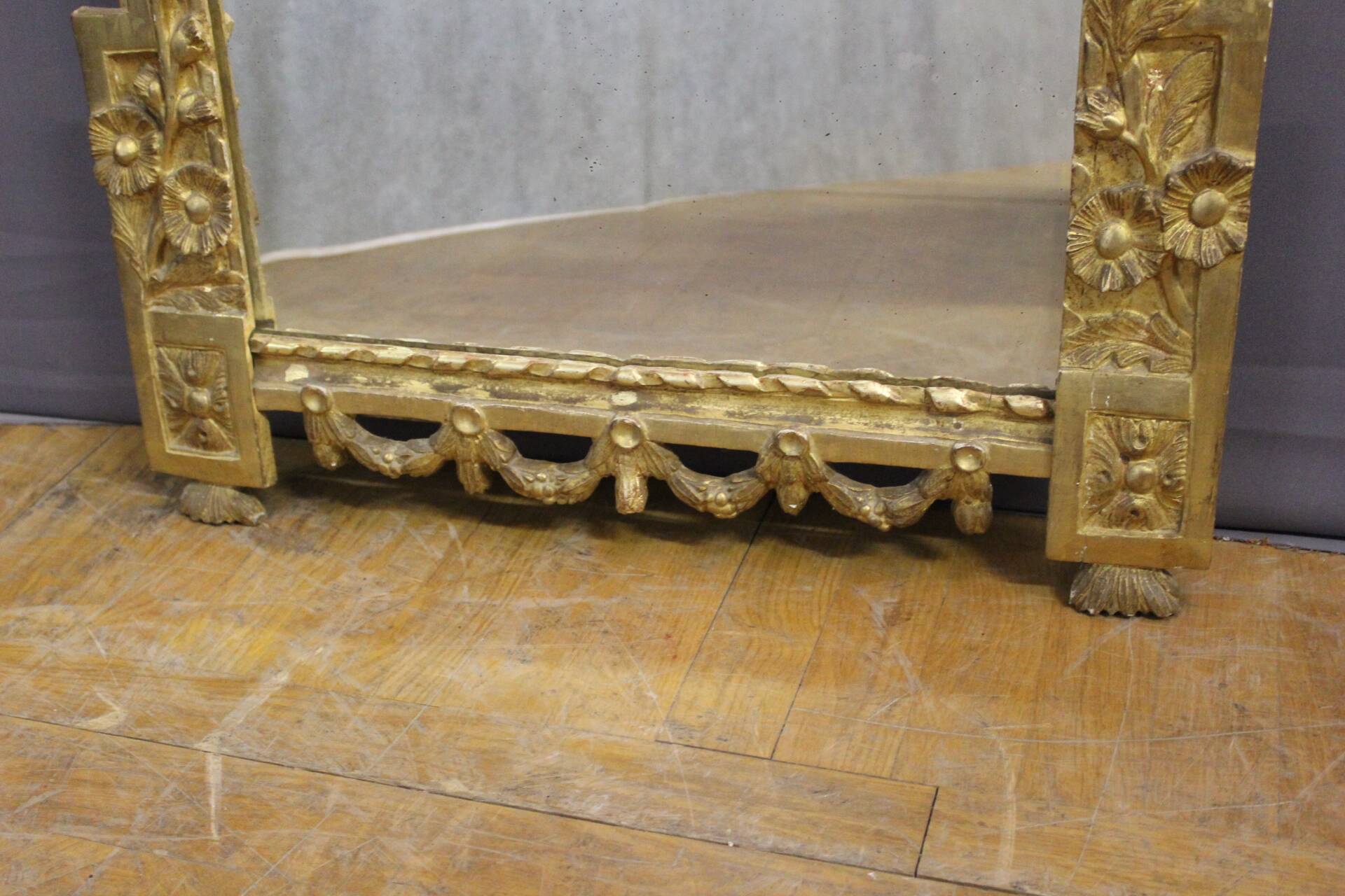 Miroir Louis XVI en bois doré XVIII siècle
