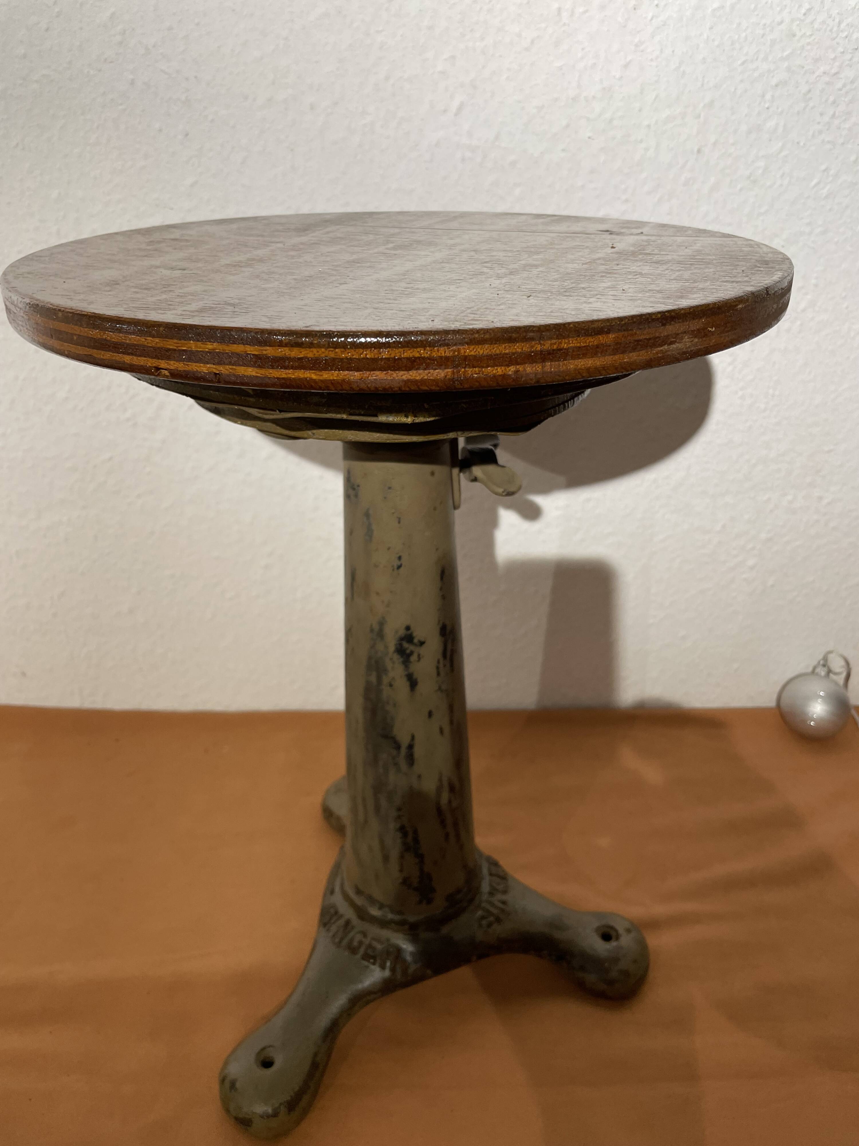 Real SINGER stool, in its juice