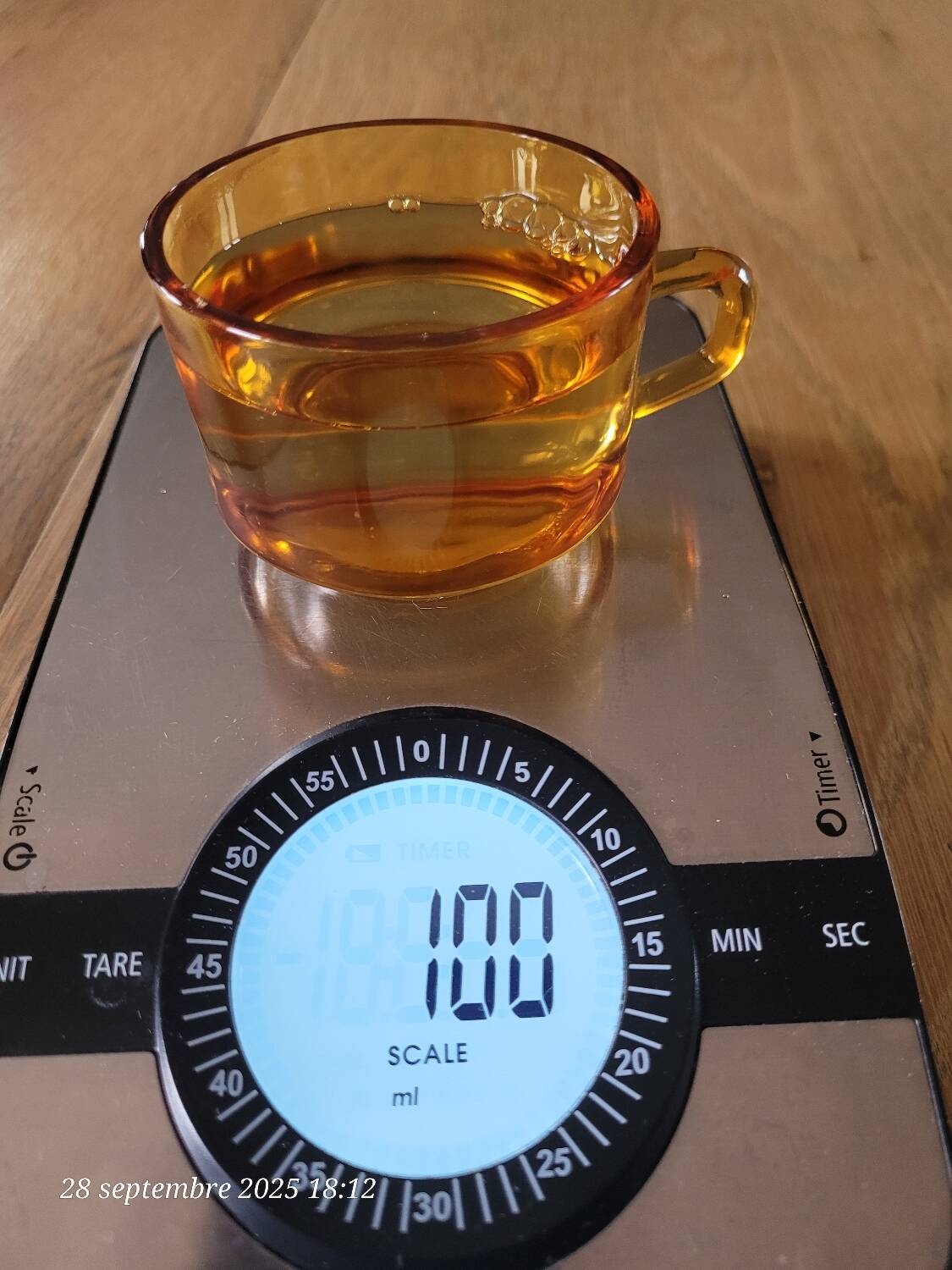 4 amber glass coffee cups
