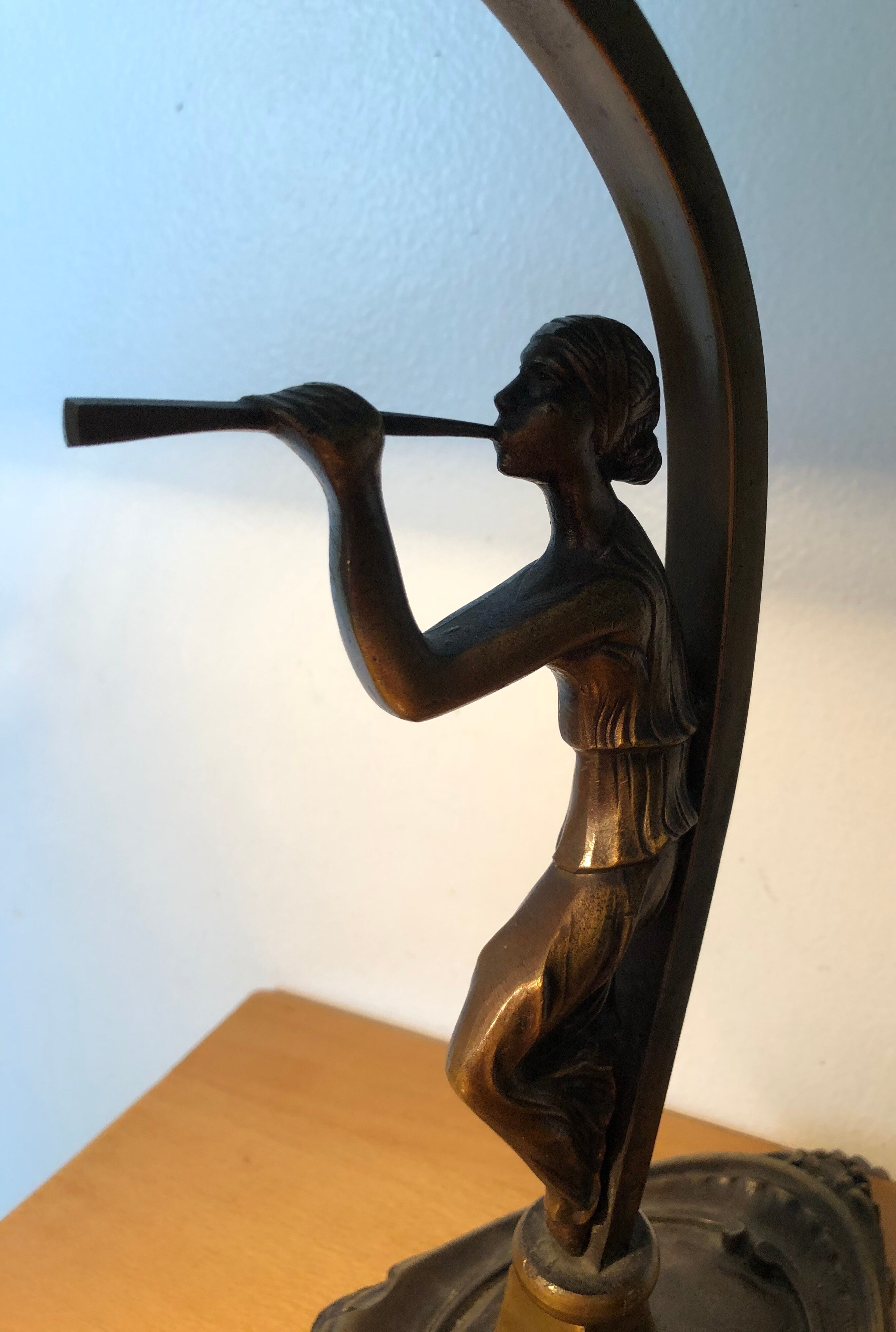 Bronze art deco lamp
