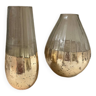 Set of golden vases