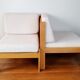 Paire de chauffeuses bois et tissu bouclette