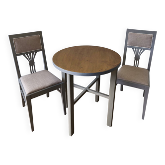 Ensemble de 2 chaises et une table des années 60.