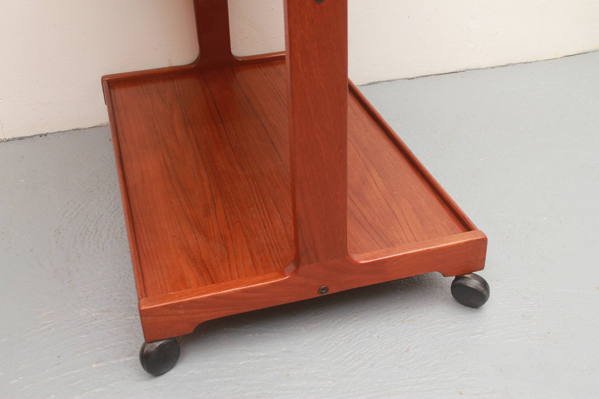 1970s serving trolley in teak
