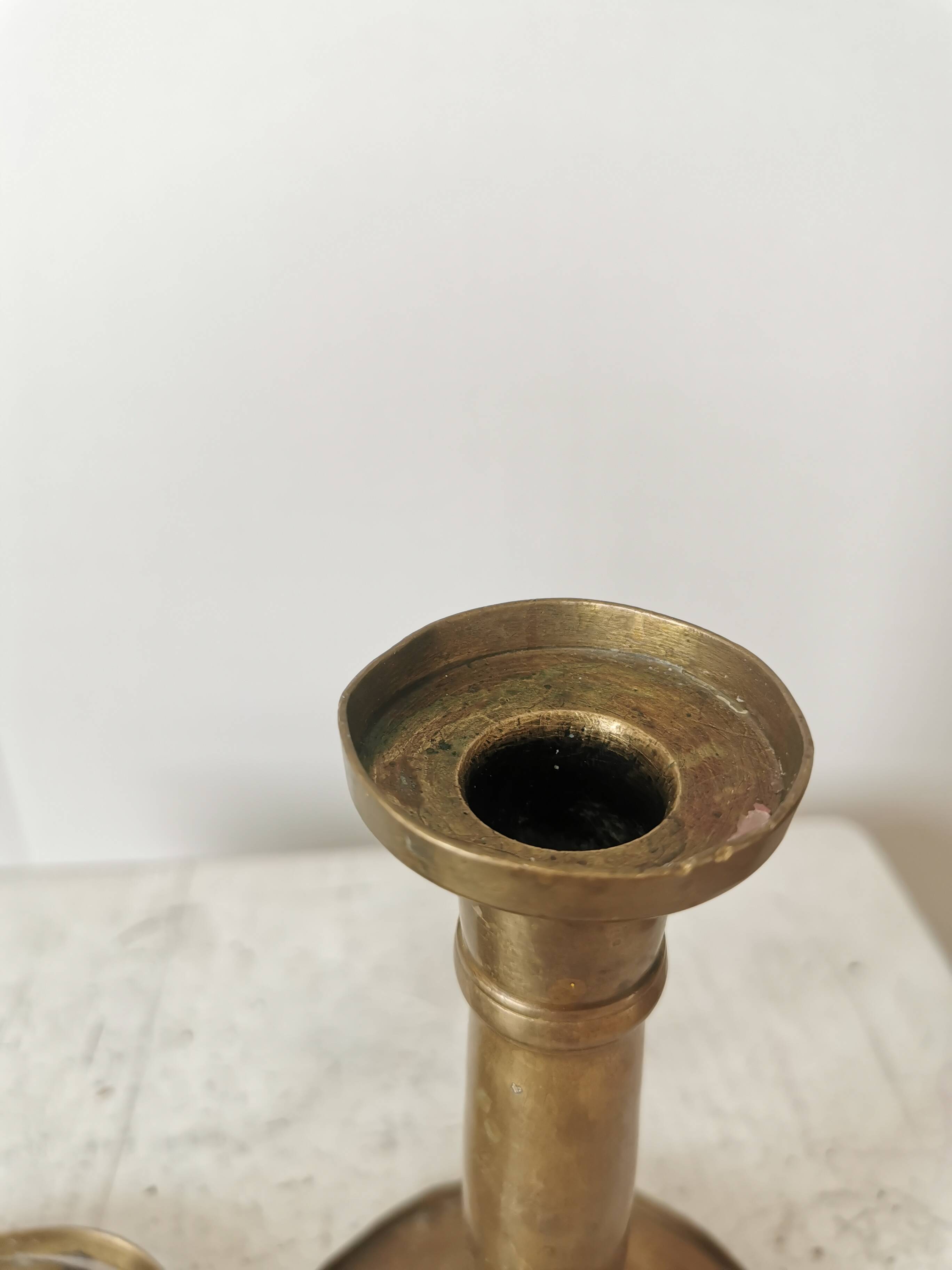 Bougeoirs en laiton vintage : bougeoirs dorés des années 50, ensemble de 2