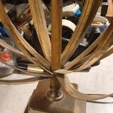 Vintage leafy décor lamp