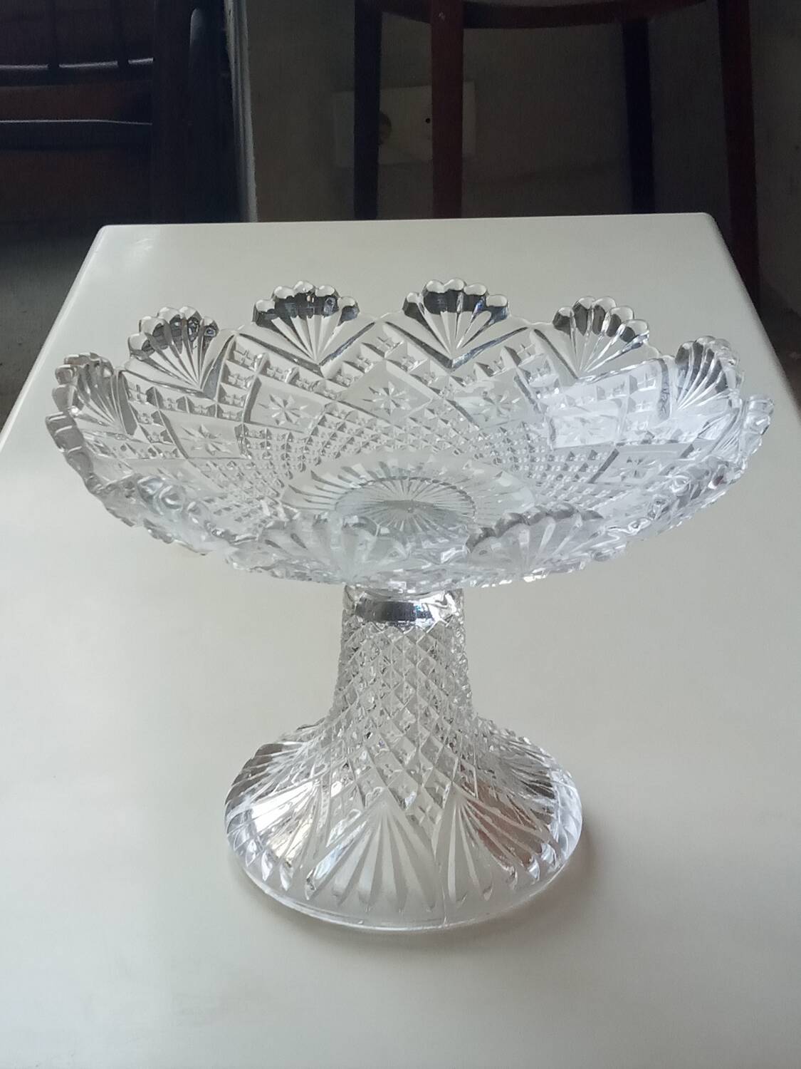 Coupe en verre ciselé