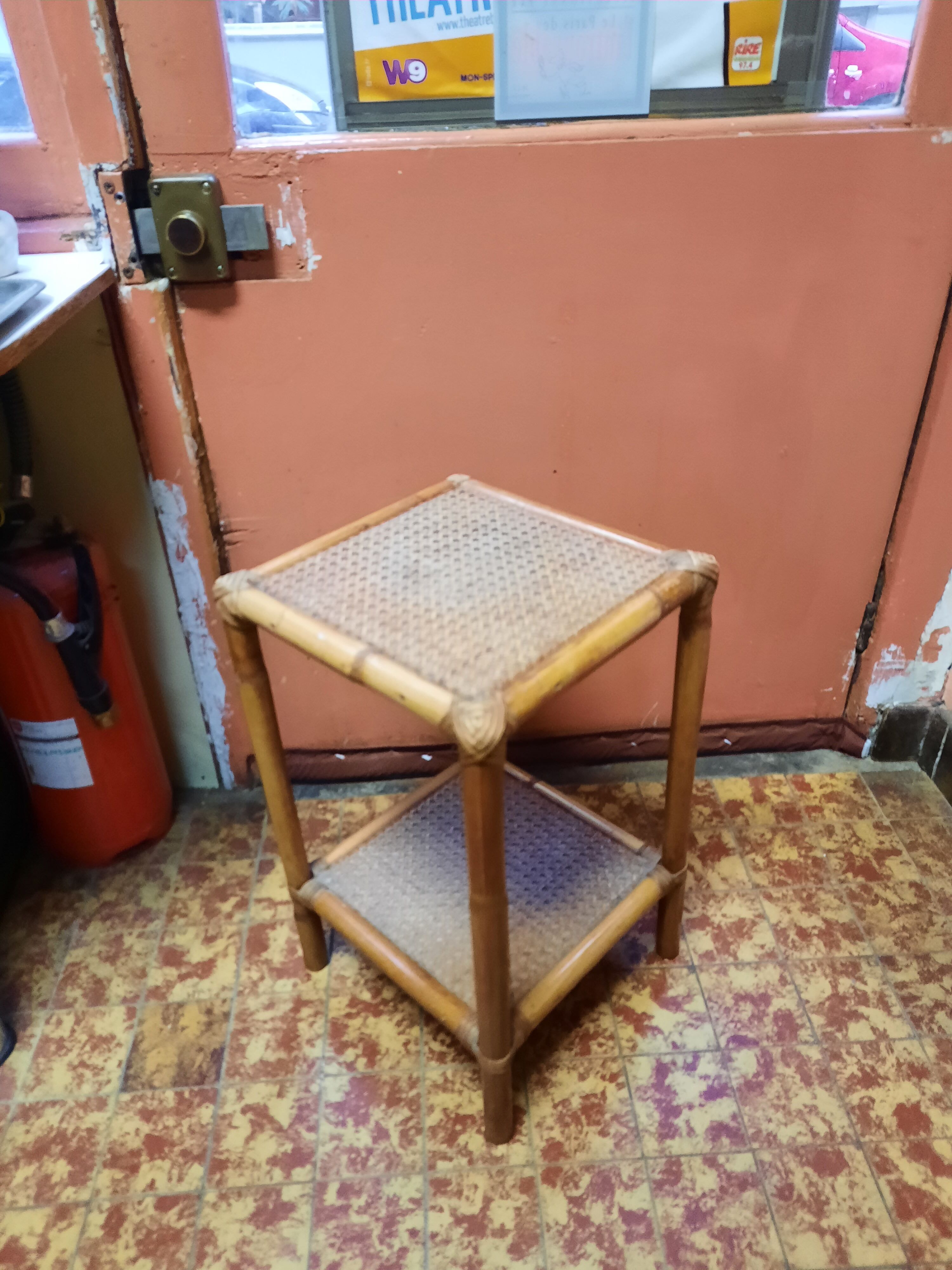 Table d'appoint en bambou