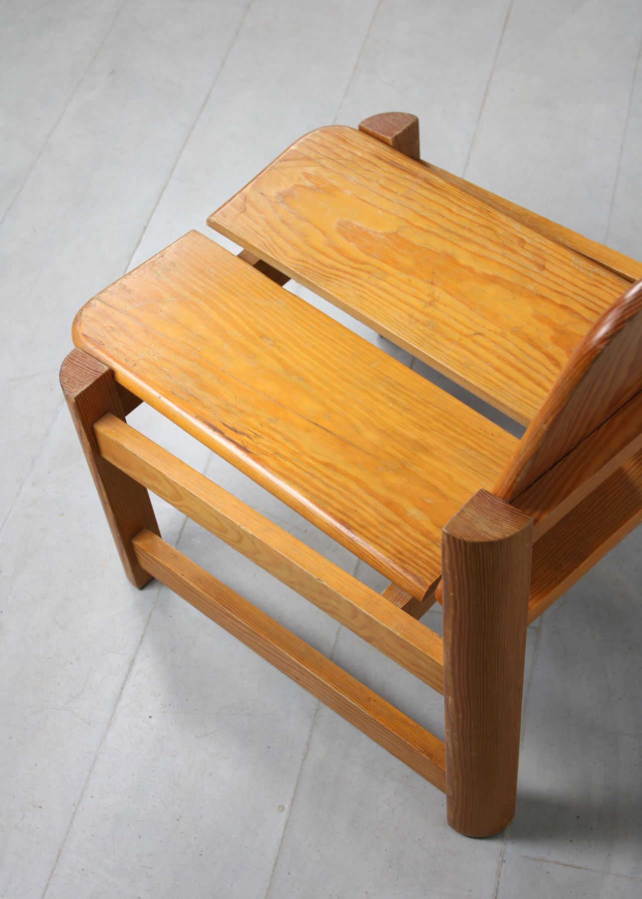 Vintage scandinavian pine lounge chair