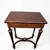 Napoleon III hairdresser in walnut and brass marquetry from the 19th century.