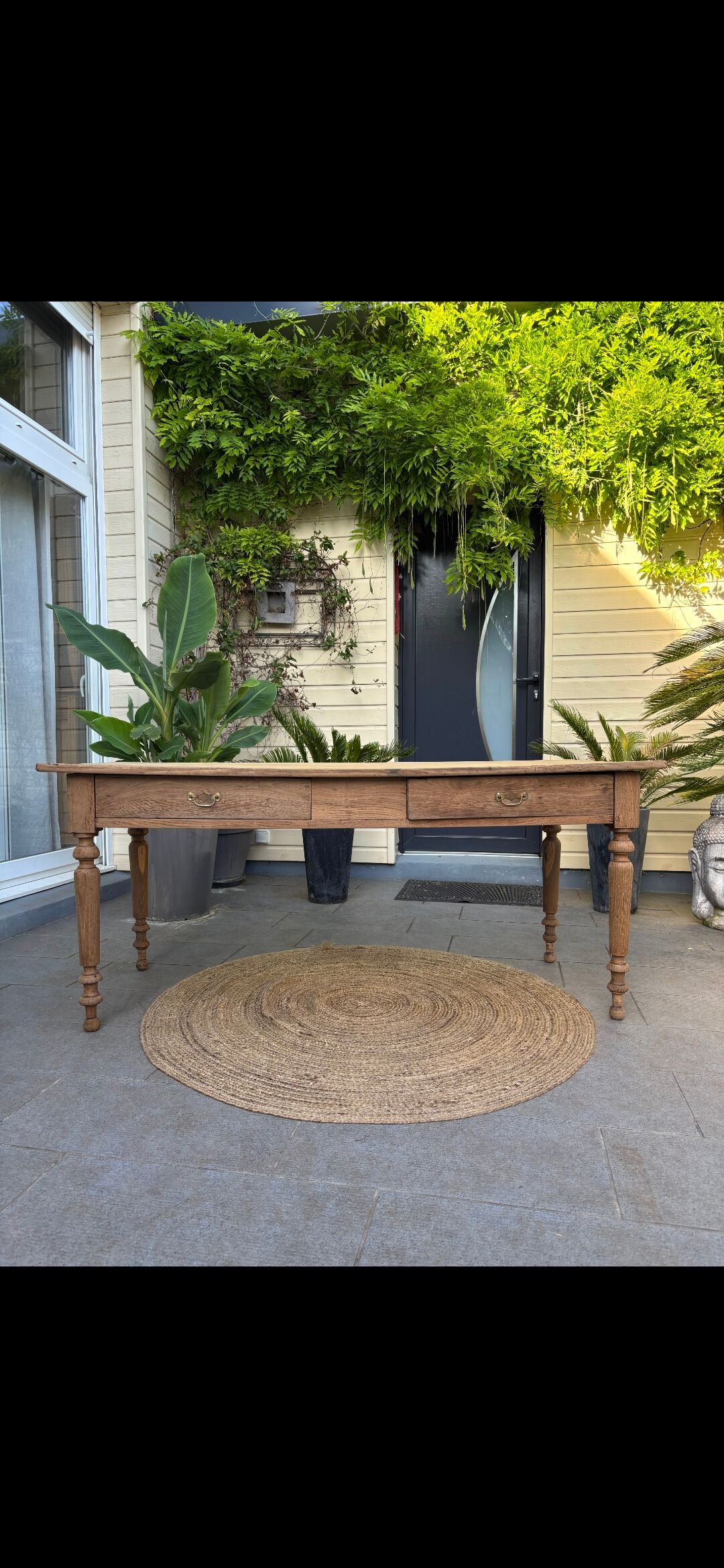 Table / desk