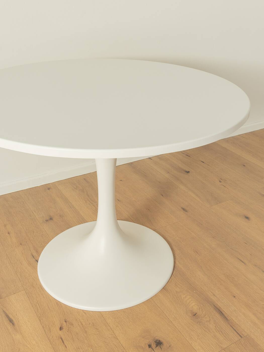 Unique Tulip dining table, Lübke