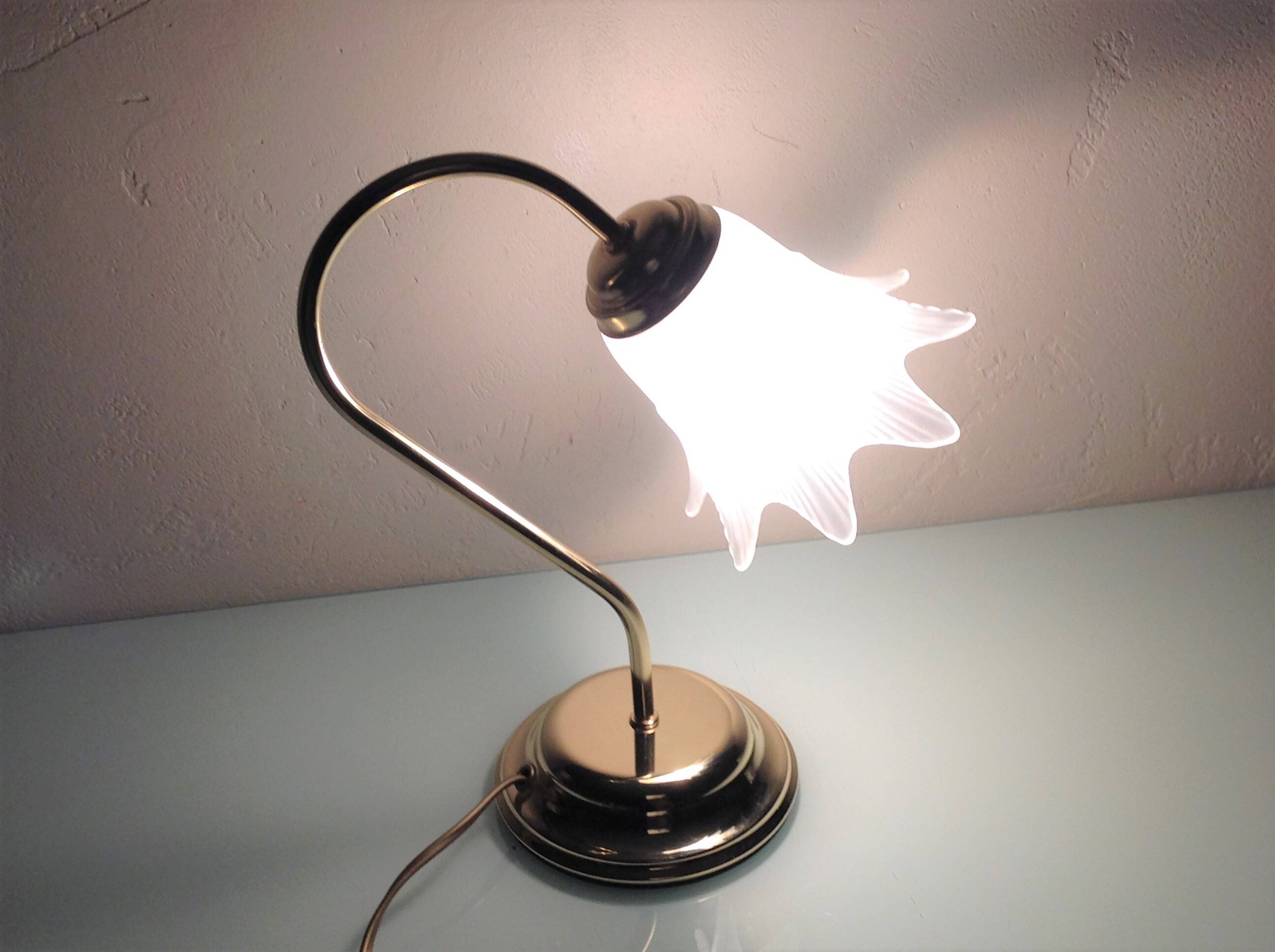 Lampe de chevet en laiton et verre dépoli style art déco