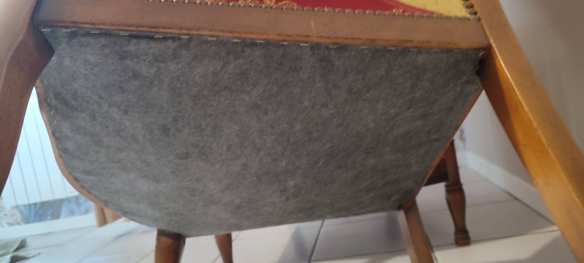 Lot de 5 fauteuils (2 voltaire et 3 fauteuils classiques bois massif)