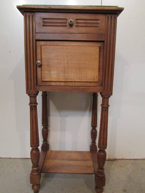 Bedside table on fluted legs, 1900s