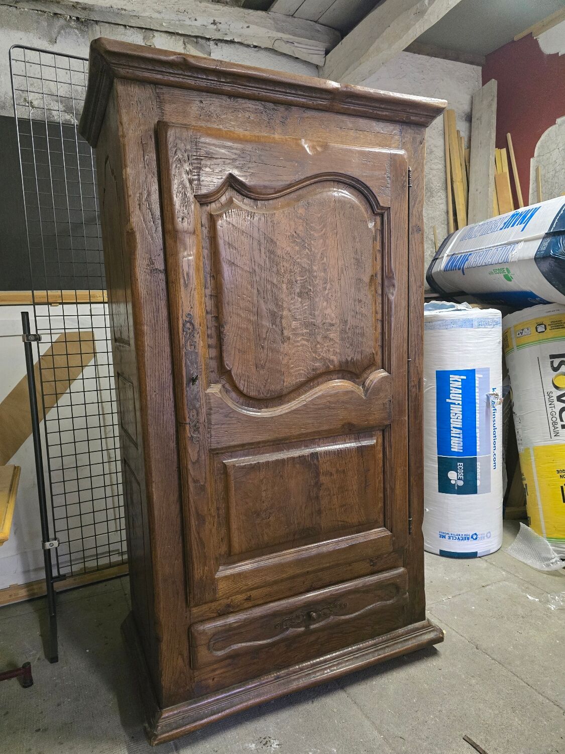 Antique oak bonnetière – 19th century